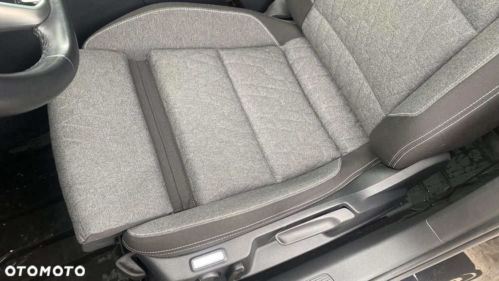 Volkswagen Passat - 18