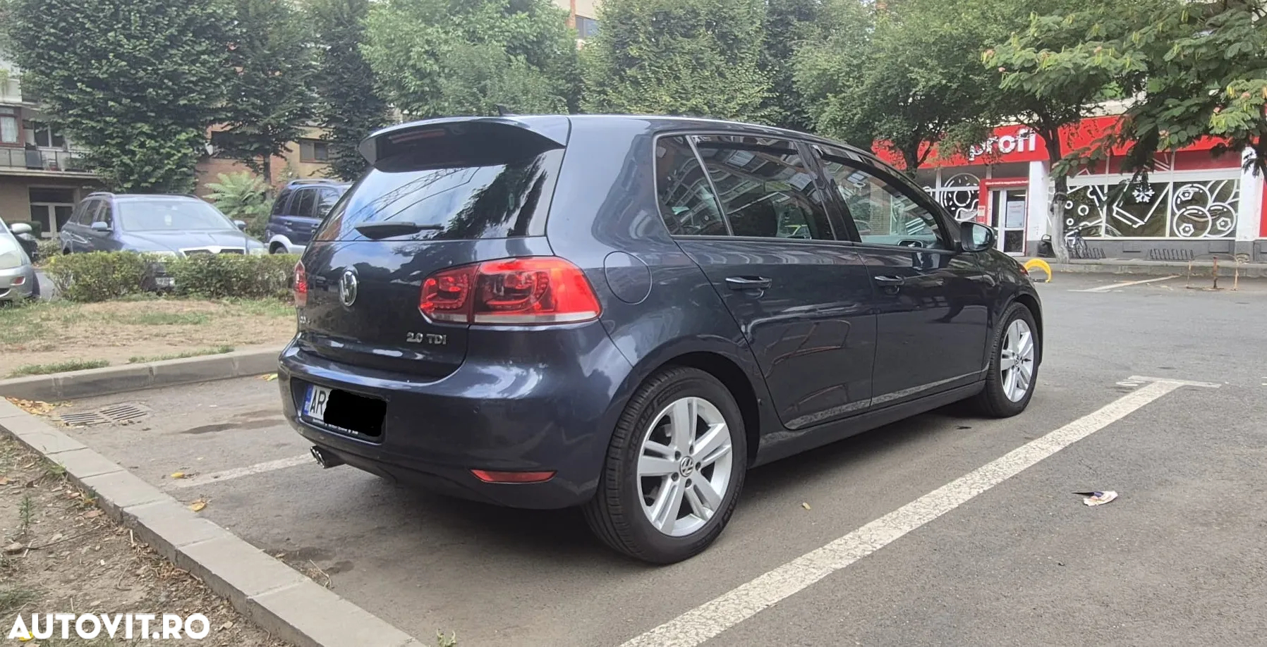 Volkswagen Golf - 3