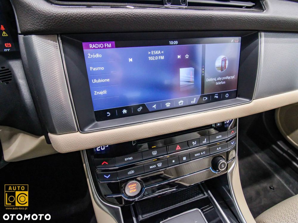 Jaguar XF E-Performance Portfolio - 24