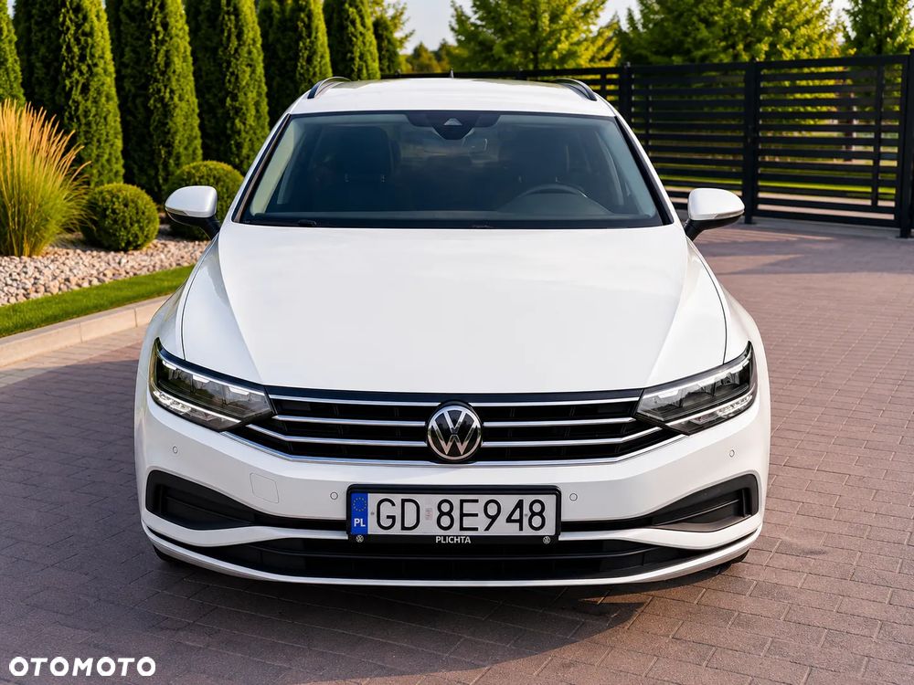 Volkswagen Passat - 8