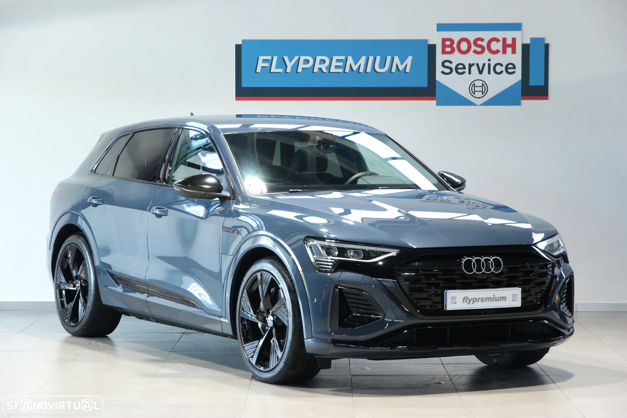 Audi Q8 e-Tron 50 quattro S line - 2