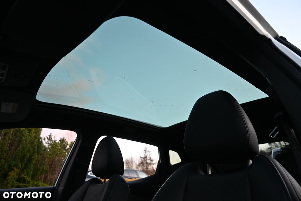 Nissan Qashqai 1.7 dCi 4x4 Tekna+ Xtronic - 32