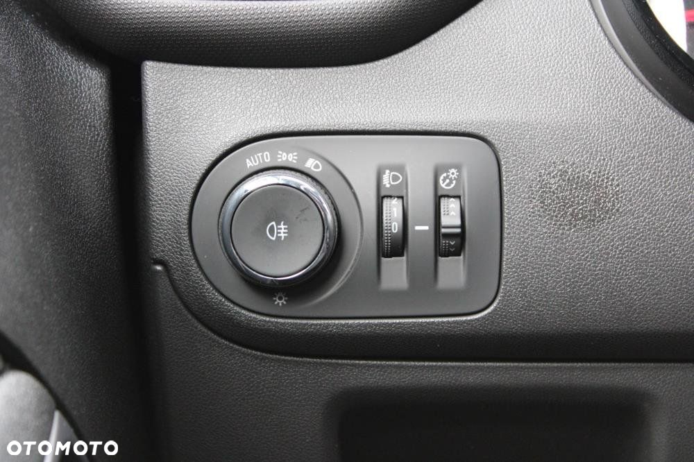 Opel Crossland X - 20
