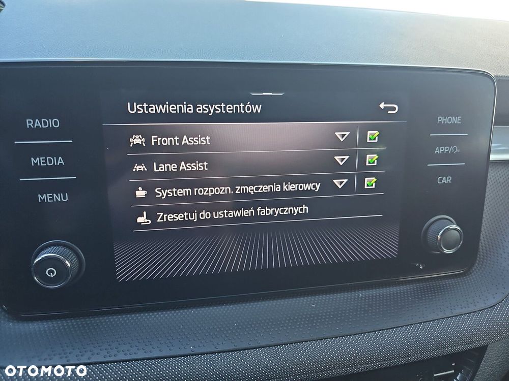 Skoda Fabia 1.0 TSI Ambition - 32