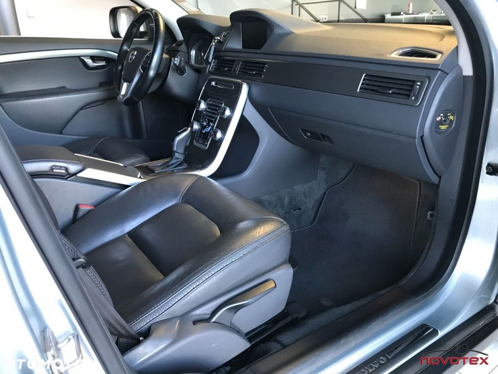Volvo XC 70 D4 Geartronic Summum - 8