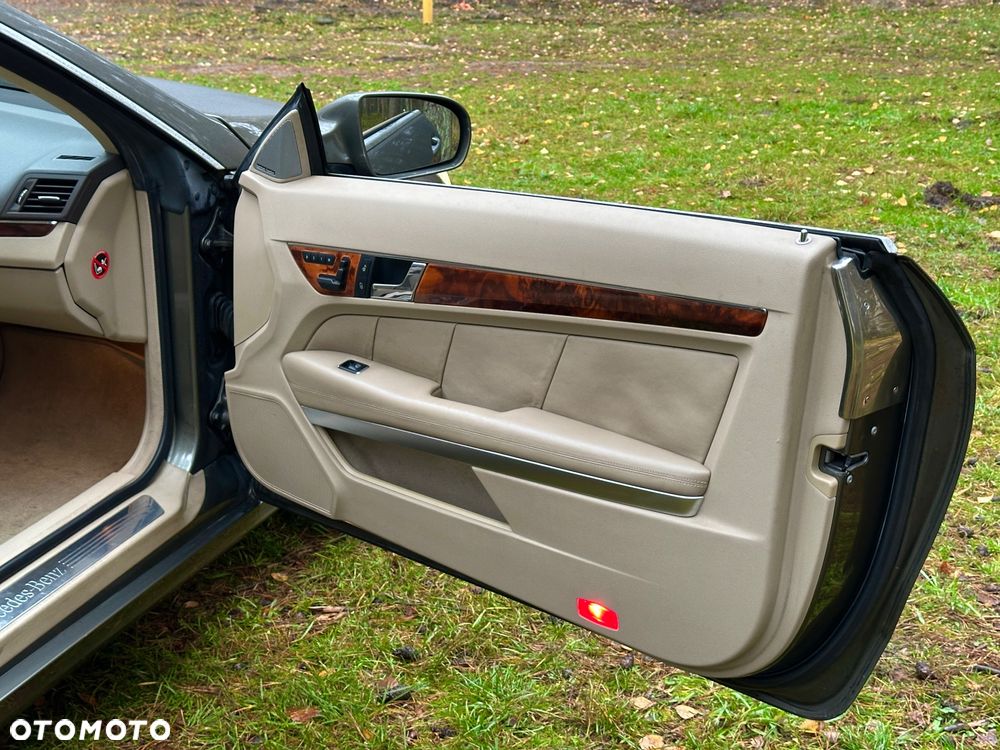 Mercedes-Benz Klasa E 500 7G-TRONIC Avantgarde - 26