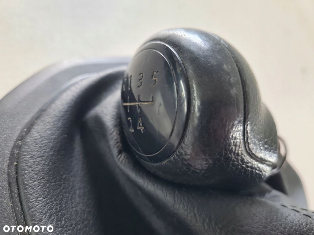 VW T6 mieszek gałka zmiany biegów 7E1858197A - 3