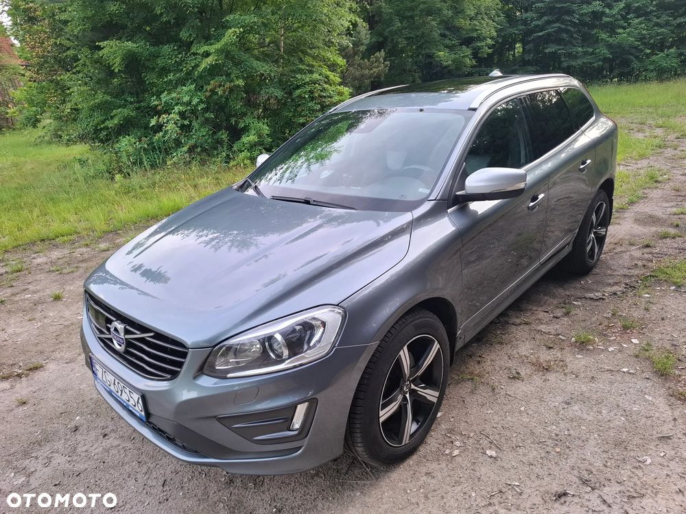 Volvo XC 60 D3 Drive-E R-Design Momentum - 2