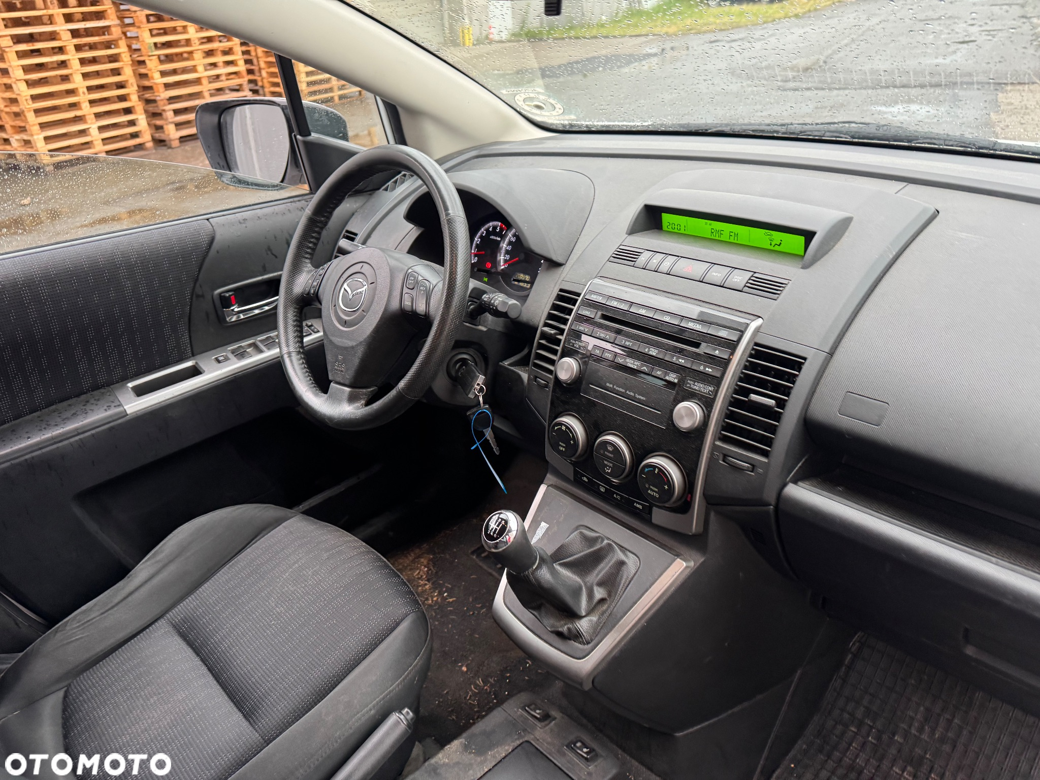Mazda 5 - 19