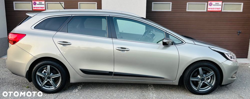 Kia Ceed 1.6 GDI Business Line - 10