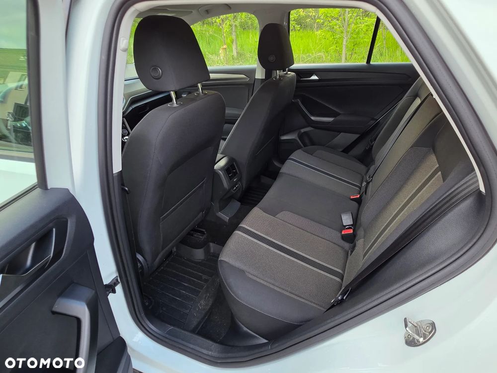 Volkswagen T-Roc 1.0 TSI Advance - 12