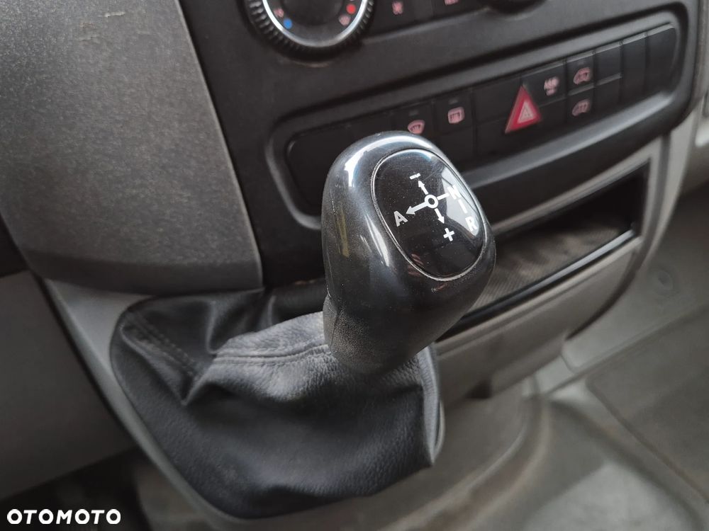 Volkswagen Crafter L3H2, 2.5TDi 136KM, blaszak, automat, klima, webasto - 15