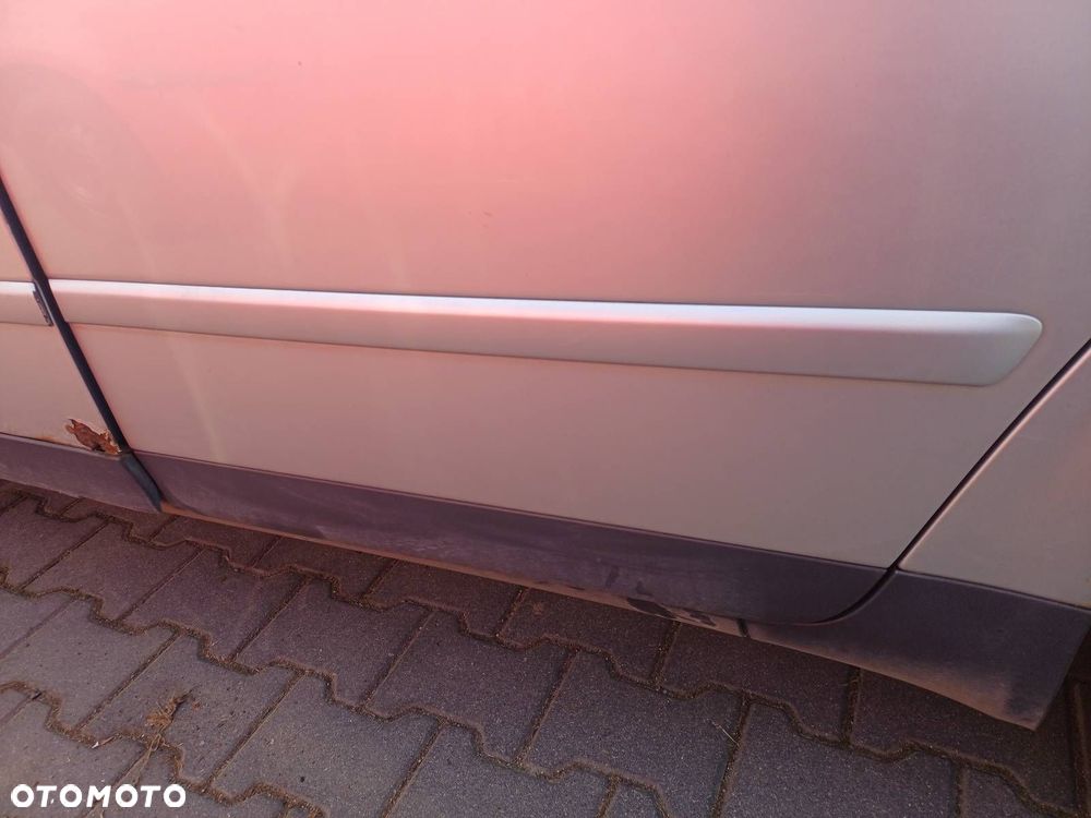 DRZWI KOMPLETNE LEWY TYŁ AUDI A4 B6 SEDAN LY7W - 4