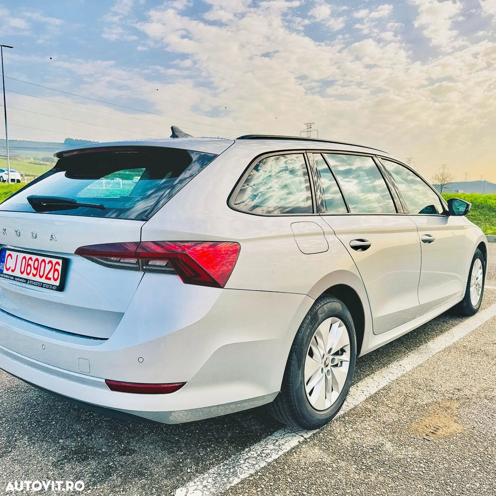 Skoda Octavia Combi 2.0 TDI Ambition - 9
