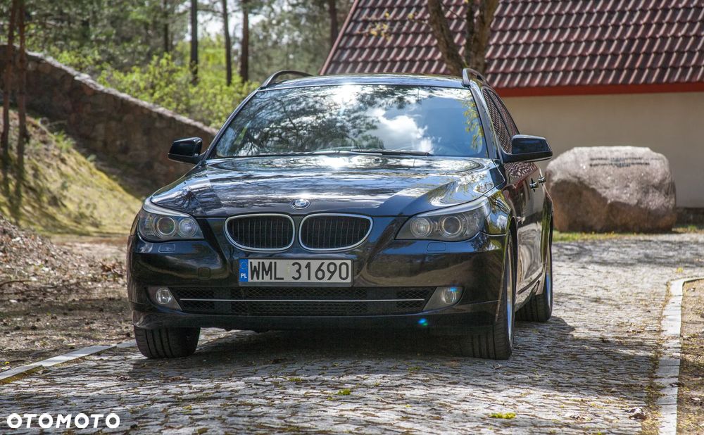 BMW Seria 5 525d - 2