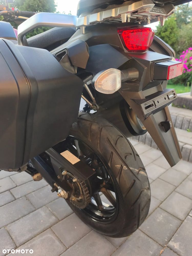 Suzuki DL - 6