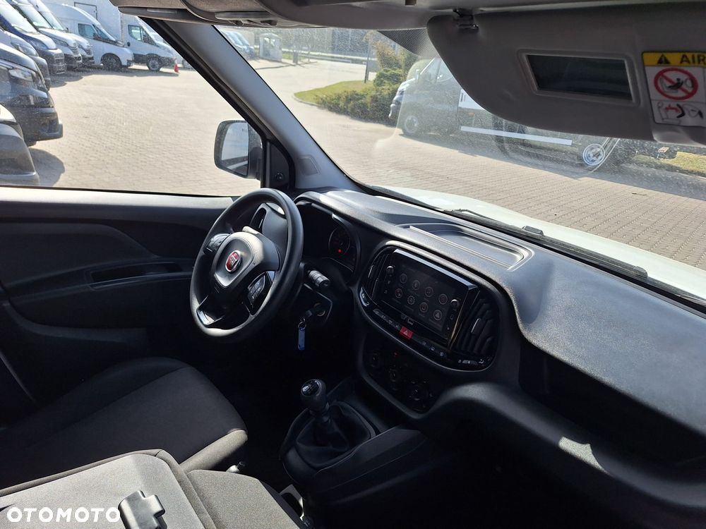 Fiat Doblo Maxi diesel 1,6 105KM blaszak 3 osobowy Krajowy FV23% - 17