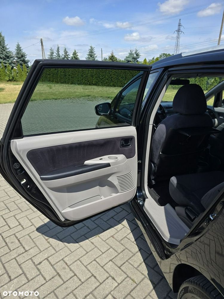 Mitsubishi Grandis - 17