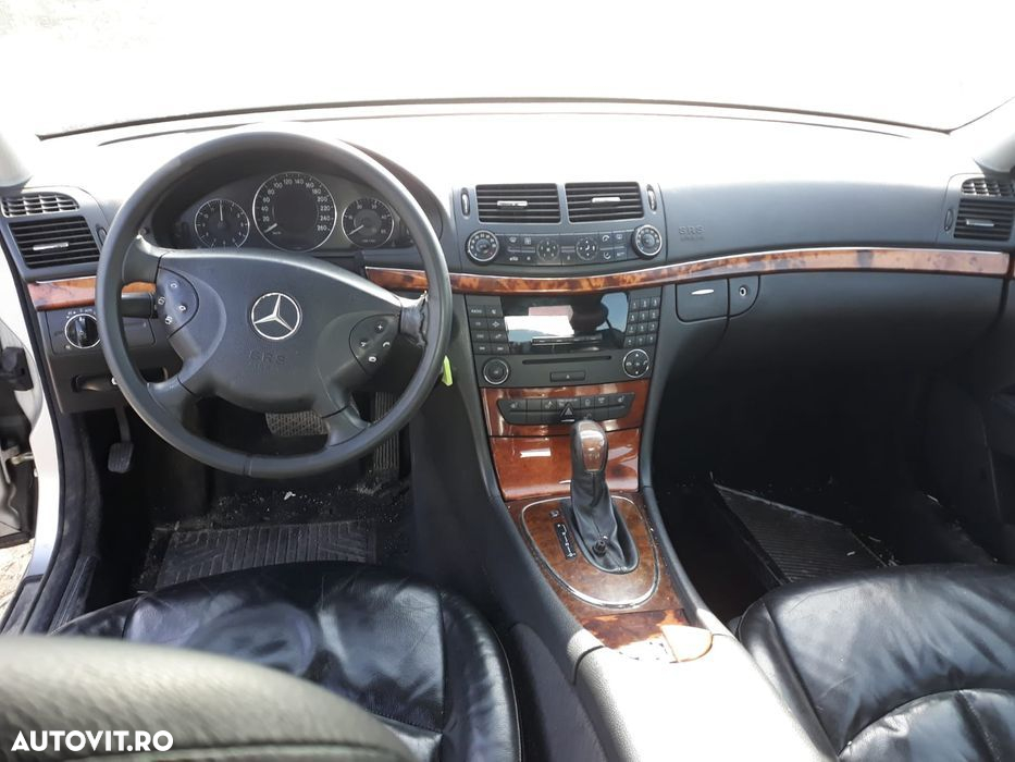 Dezmembrez Mercedes Benz e200 e220 cdi w211 - 6