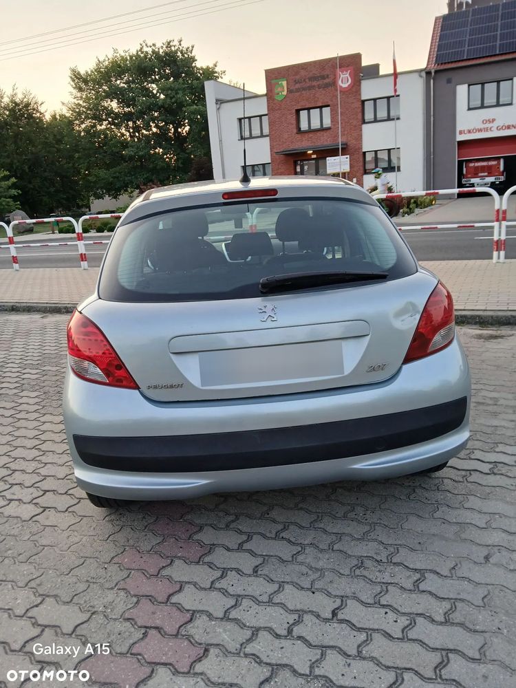 Peugeot 207 - 2