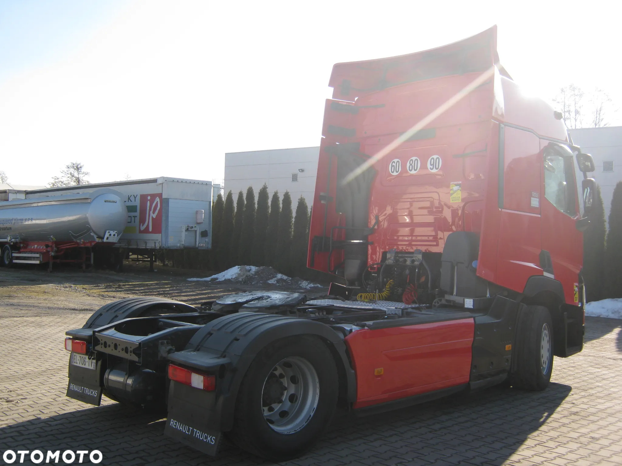 Renault T-440 - 4