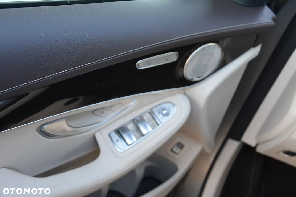 Mercedes-Benz GLC 200 4-Matic - 27