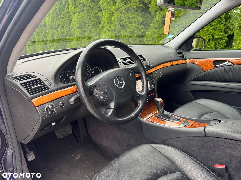 Mercedes-Benz Klasa E 350 4Matic Automatik Elegance - 21