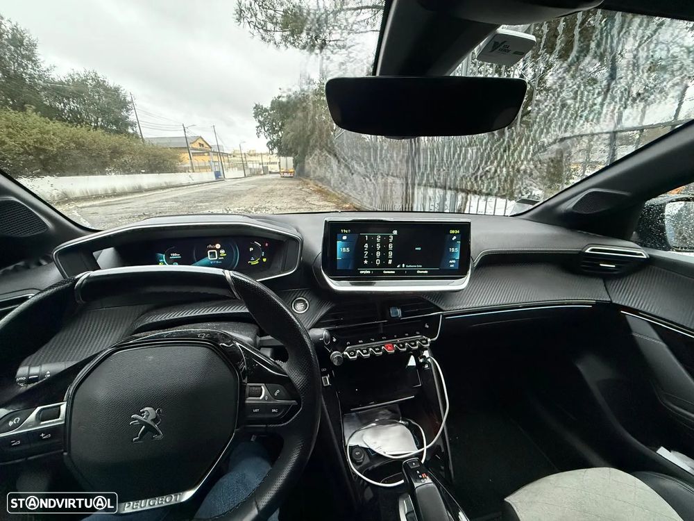 Peugeot e-208 50 kWh GT Pack - 2