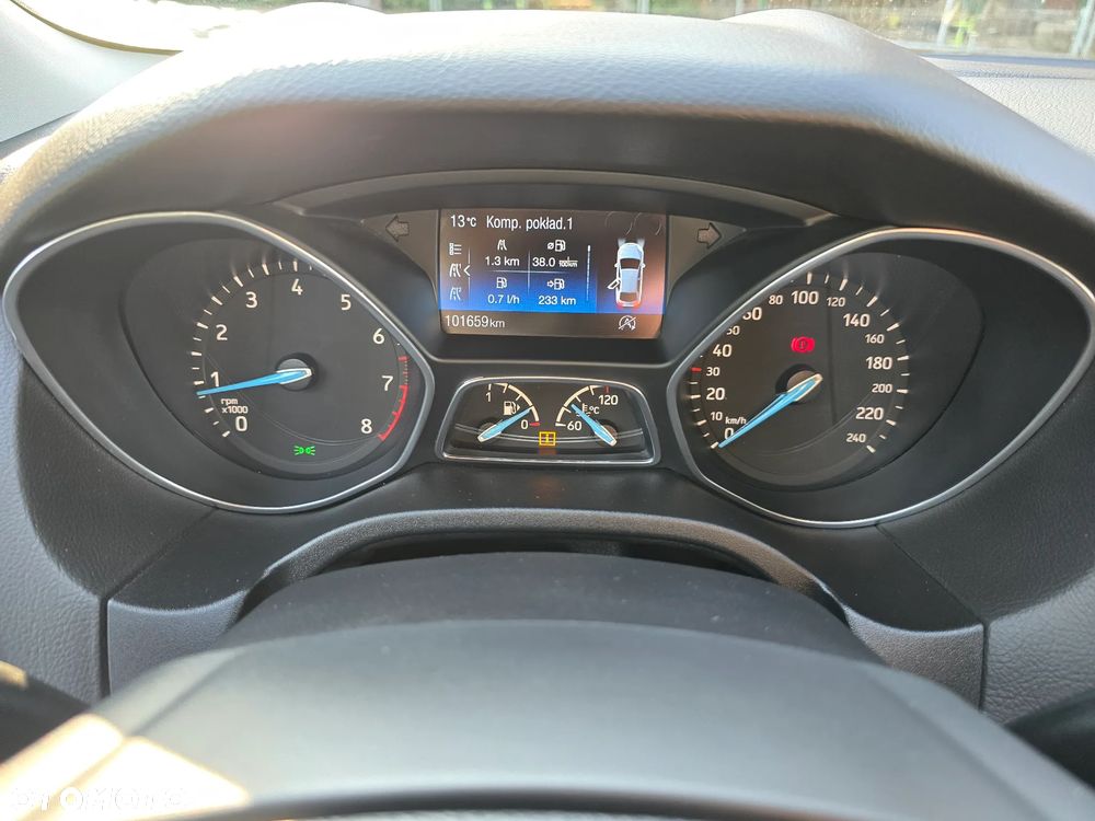 Ford Focus 1.0 EcoBoost STart-Stopp-System TITANIUM - 28