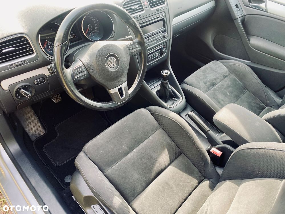 Volkswagen Golf 2.0 TDI DPF Highline - 5