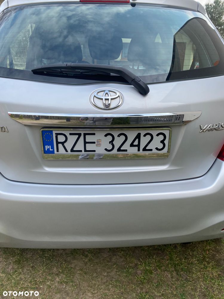 Toyota Yaris - 13