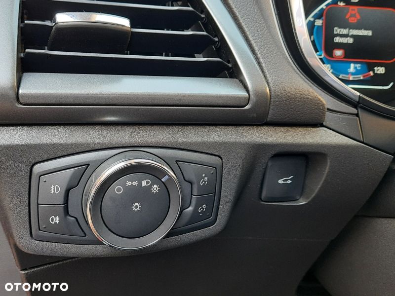Ford Mondeo - 11