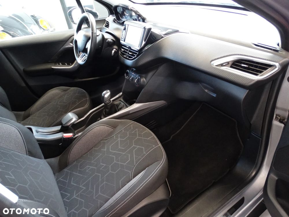Peugeot 2008 PureTech 82 Style - 39