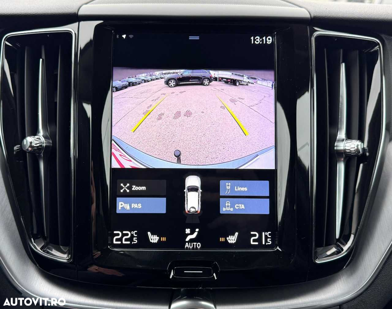 Volvo XC 60 D4 Momentum - 27
