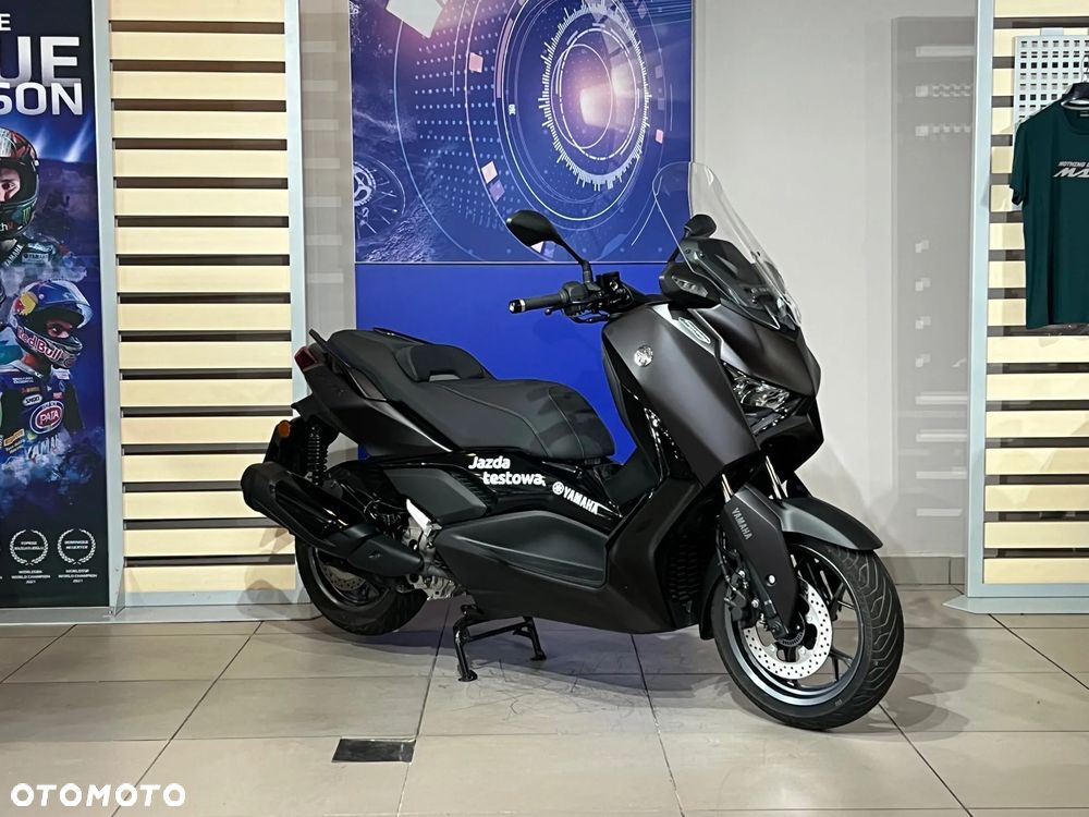 Yamaha X-max - 10