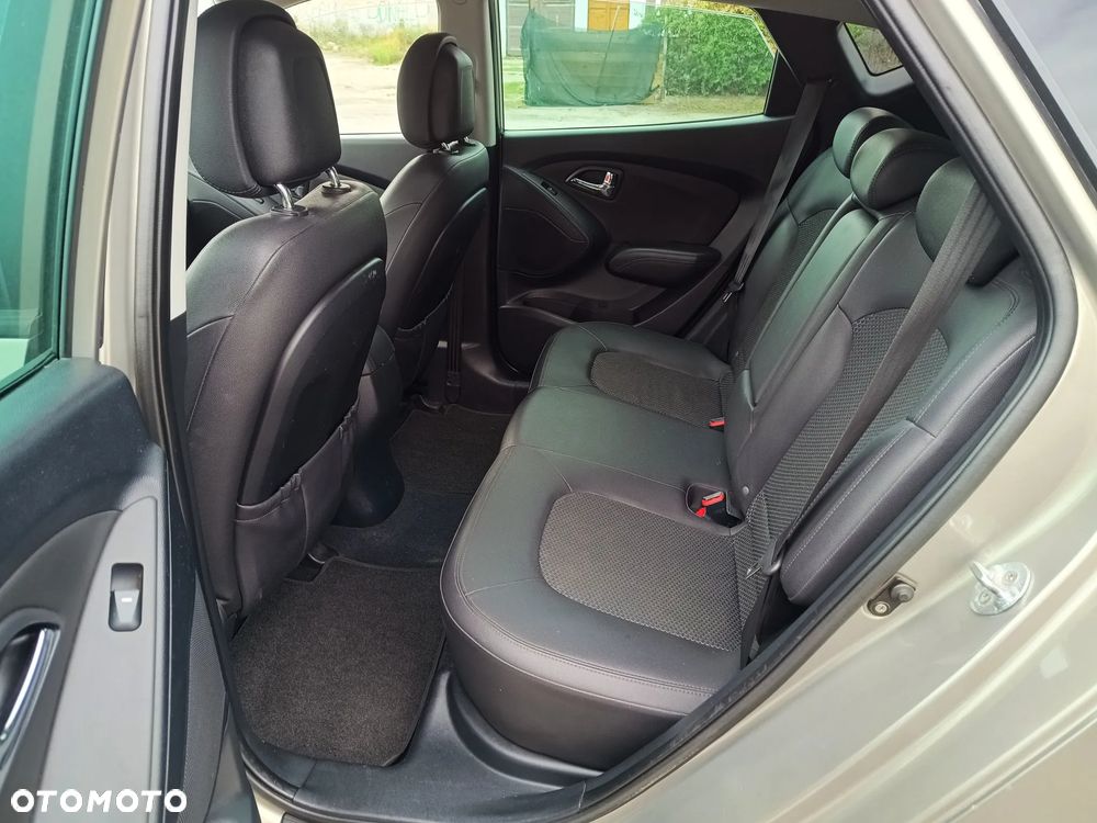 Hyundai ix35 2.0 Premium 2WD - 18