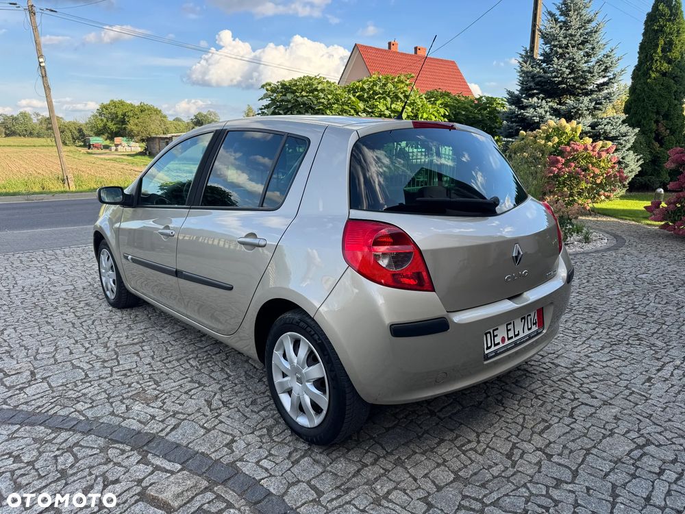 Renault Clio 1.6 16V Exception - 7