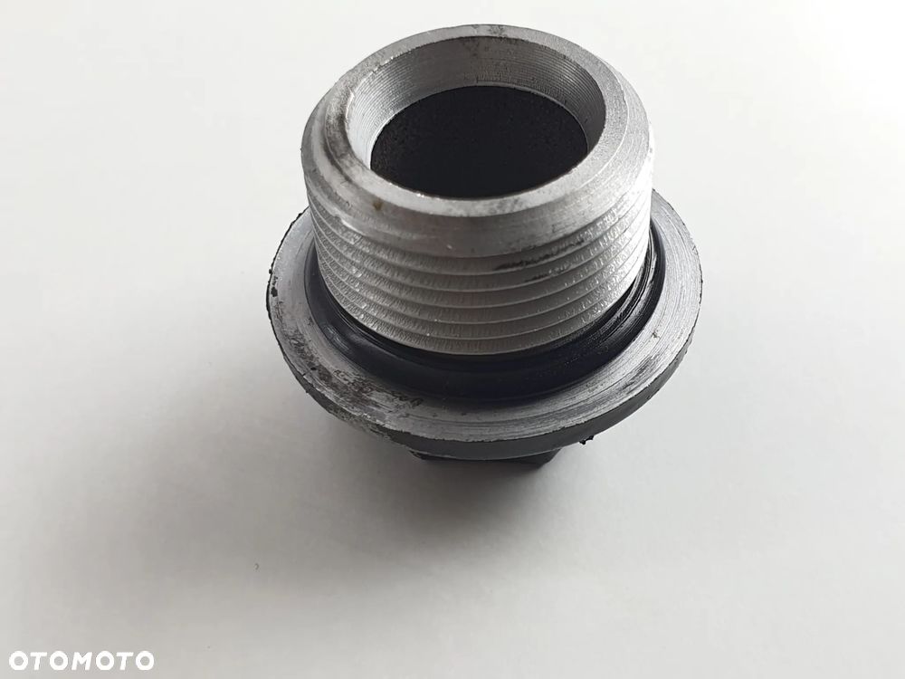 SRUBA SRUBY TULEJKA LPOZYSKO KTM DUKE 125 - 13