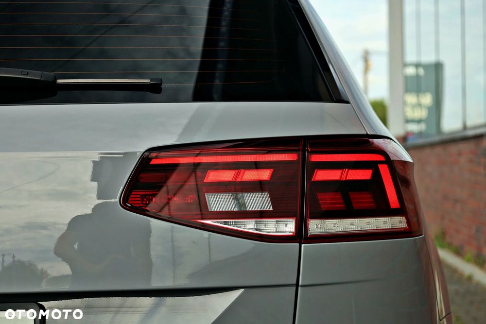 Volkswagen Passat 2.0 TSI Business DSG - 14