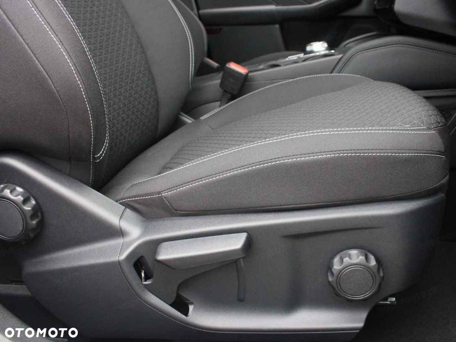 Ford Kuga - 4