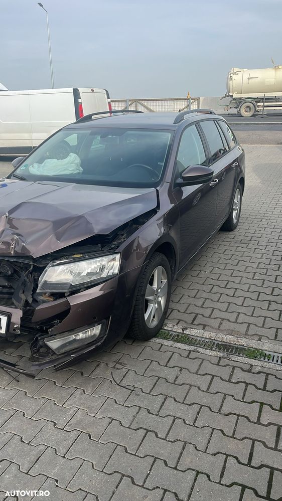 Skoda Octavia 1.6 TDI Active - 2