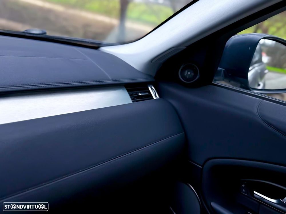 Land Rover Range Rover Evoque 2.0 TD4 SE Dynamic Auto - 31