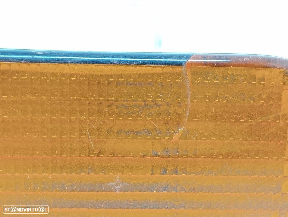 FAROLIM TRASEIRO DIREITO LAND ROVER DISCOVERY II 2001 - - 2