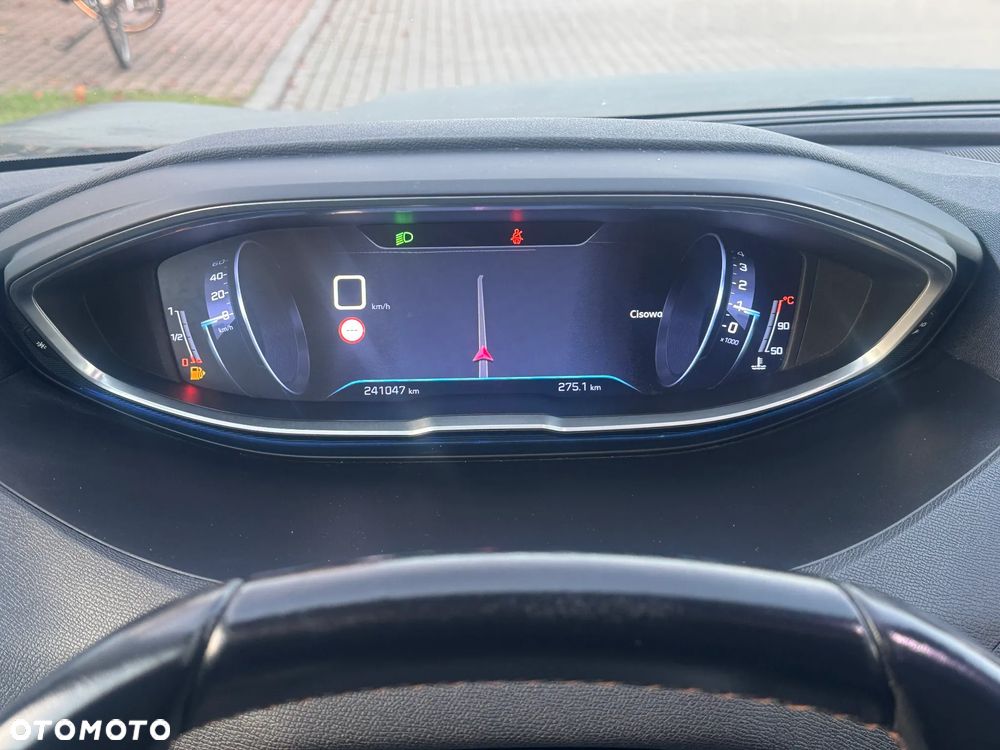 Peugeot 5008 1.2 PureTech Active Pack S&S - 16