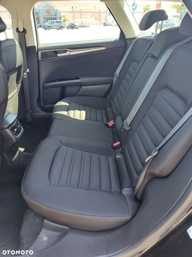 Ford Mondeo 2.0 TDCi Ambiente PowerShift - 4