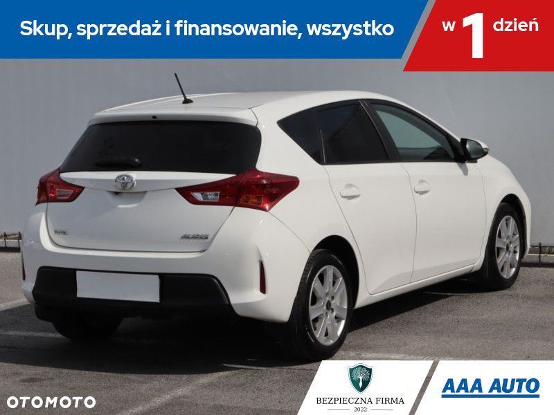 Toyota Auris - 7
