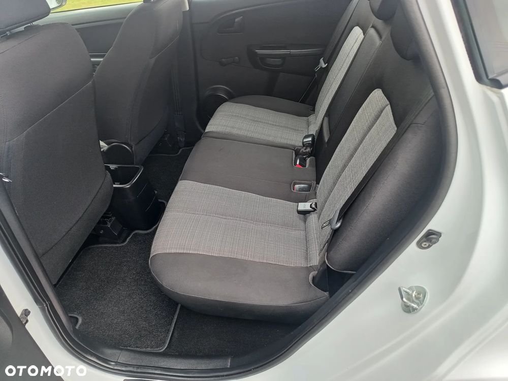 Kia Venga 1.4 M - 10