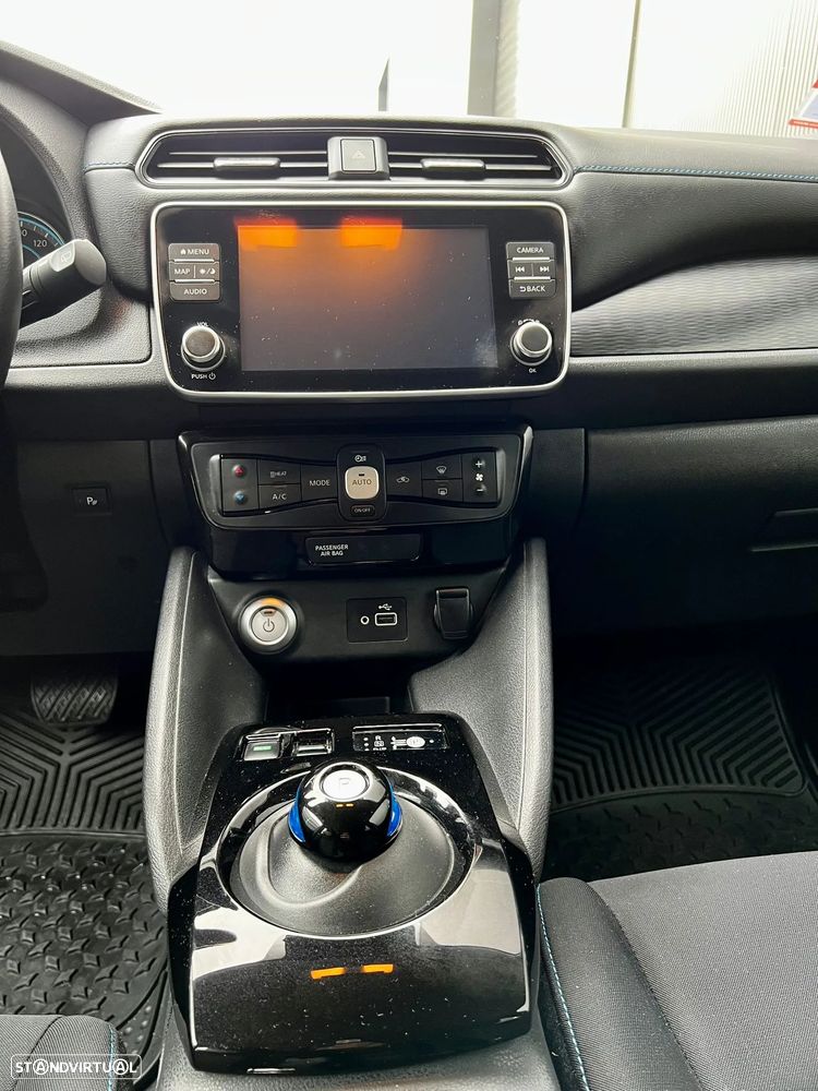 Nissan Leaf N-Connecta Full Led - 11
