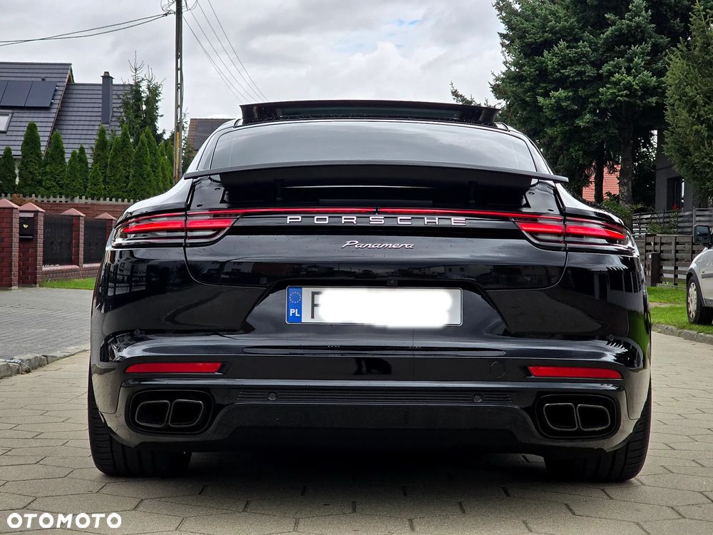 Porsche Panamera - 32