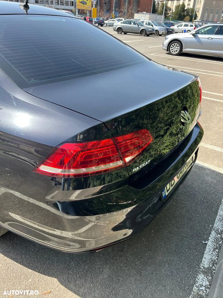 Volkswagen Passat 2.0 TDI DSG Highline - 8